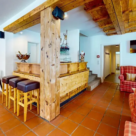 Gruppenhaus Alpenglück *