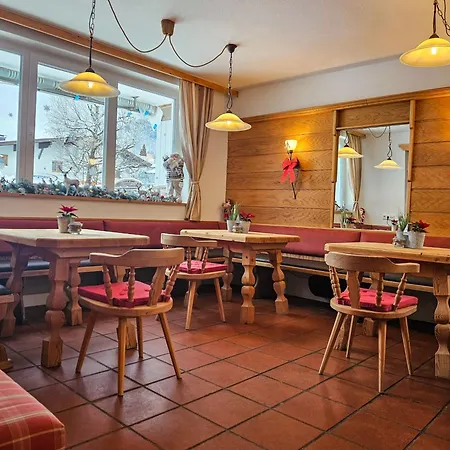 Gruppenhaus Alpenglueck *