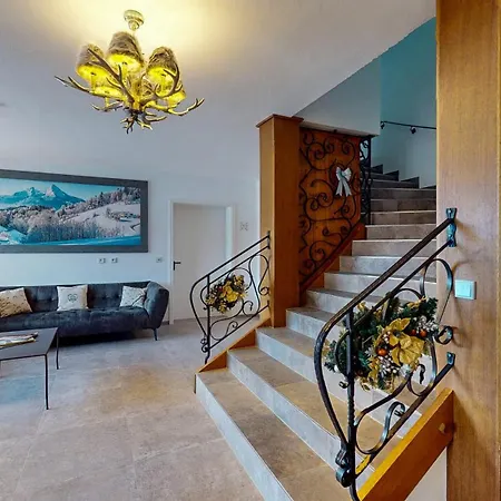 Gruppenhaus Alpenglück Ferienhaus *